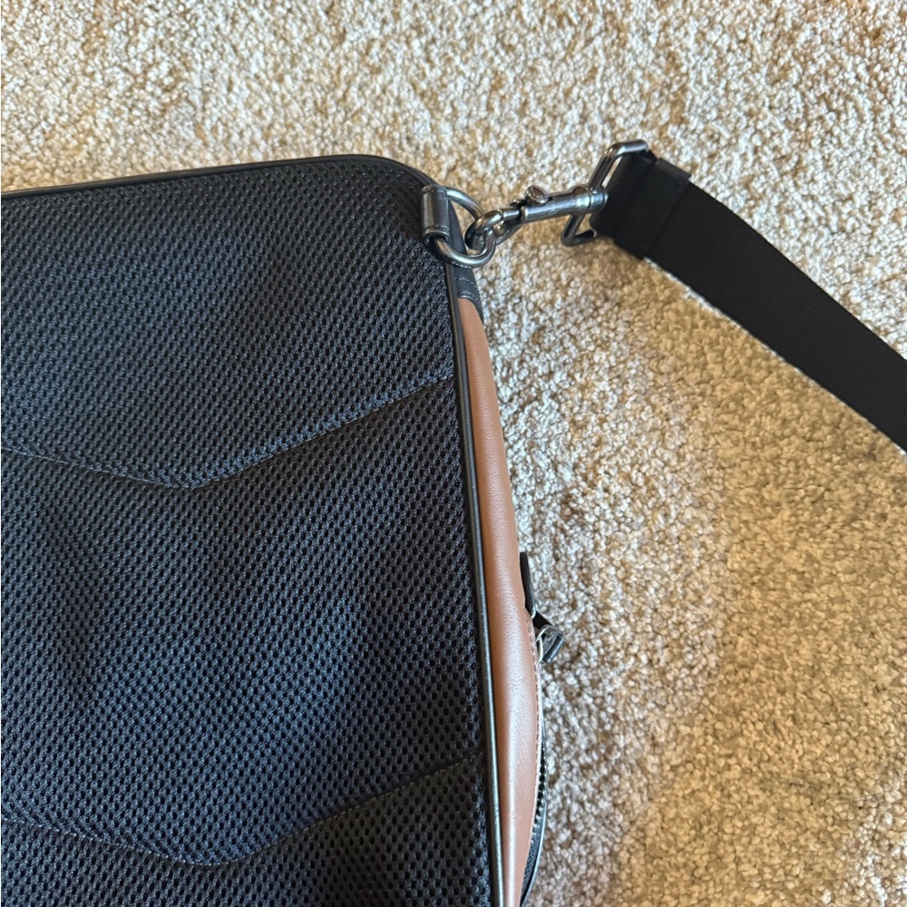 Coach Brown and Black Men's Bag - Picture 4 of 10